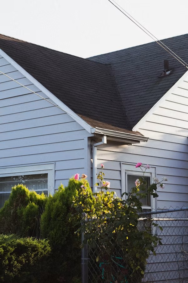 Residential roofing services in California for home protection